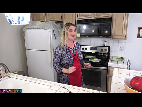❤️ Belle-mère qui le traie dans la cuisine avant son rendez-vous. ❌ Porno beau at porn fr.bladesoul.top ﹏