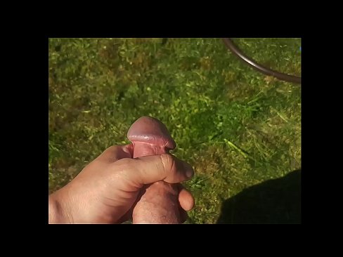 ❤️ Une chaudasse se fait baiser la chatte rose et jouit avec une giclée dans un jardin d'été... ❌ Porno beau at porn fr.bladesoul.top ﹏