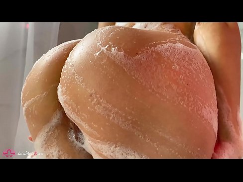 ❤️ Une brune masturbe sa chatte avec un vibrateur jusqu'à un orgasme intense sous la douche. ❌ Porno beau at porn fr.bladesoul.top ﹏